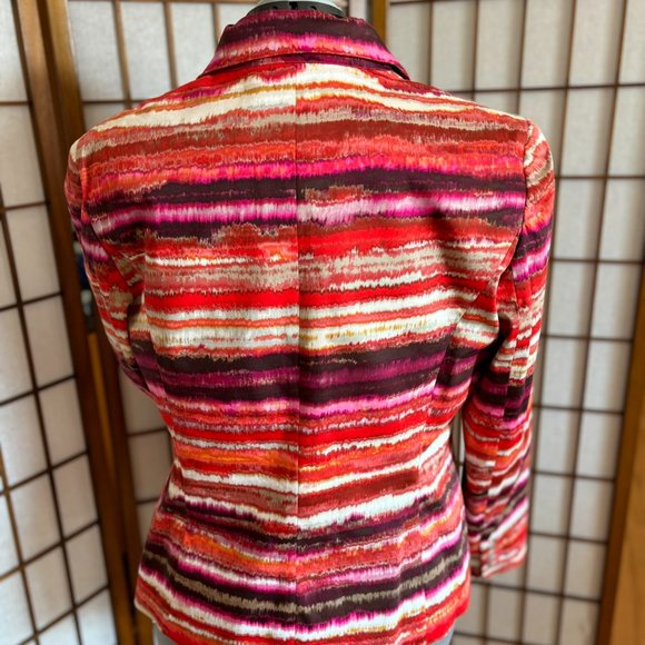 Blazer - Picture 4 of 5